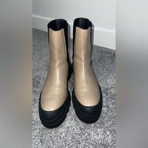 Massimo Dutti Cream and Black Heeled Boots